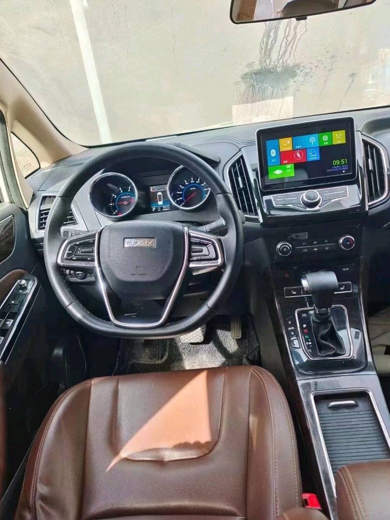 北京19年力帆汽车轩朗5