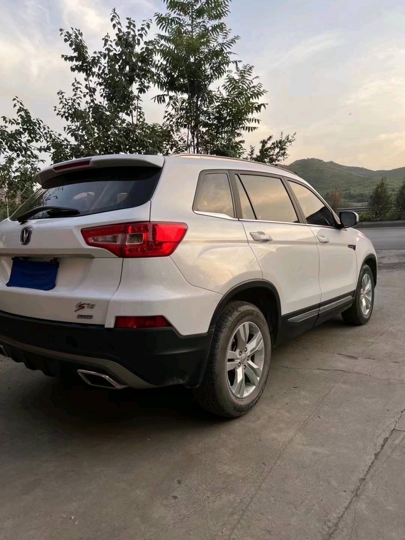邯鄲17年長安汽車CS752