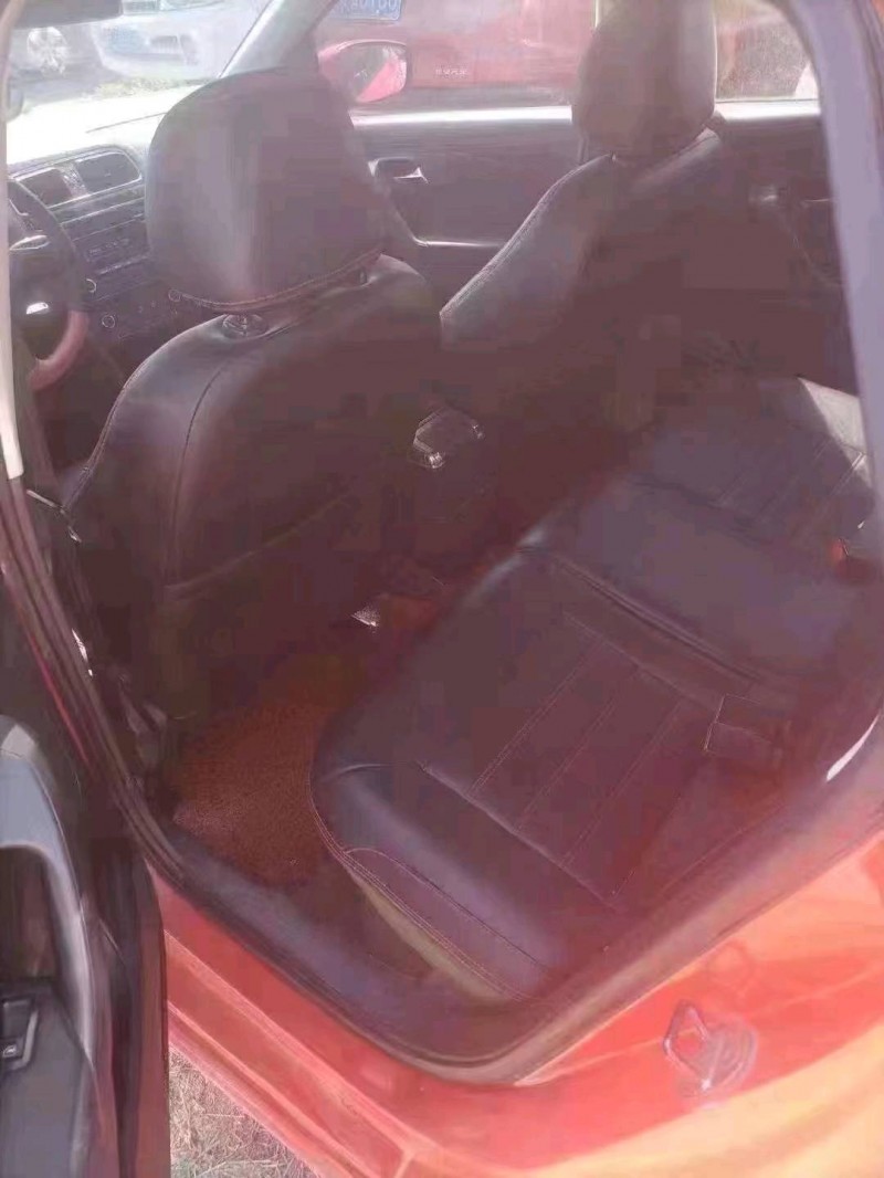 北京11年大众polo5