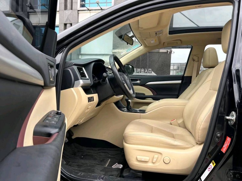 东莞16年丰田汉兰达7