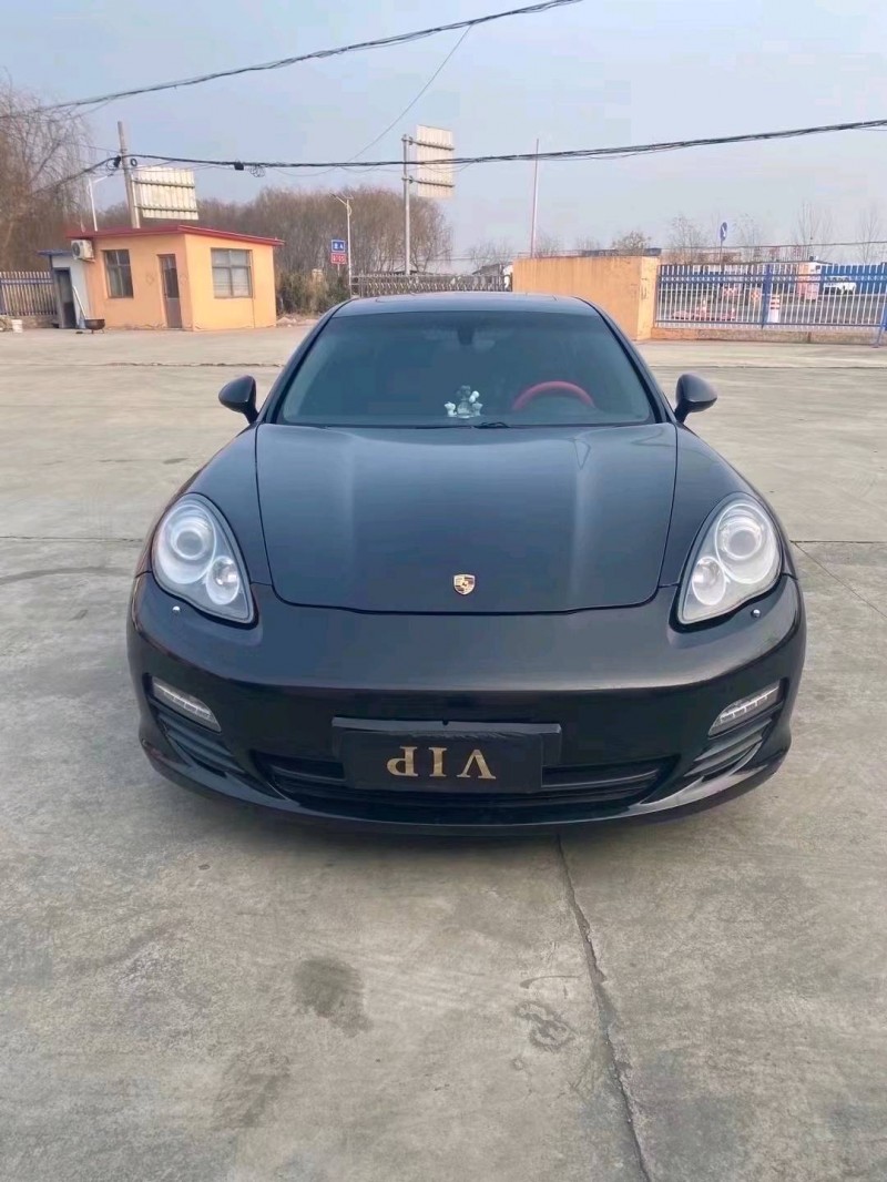 濟寧11年保時捷帕拉梅拉1