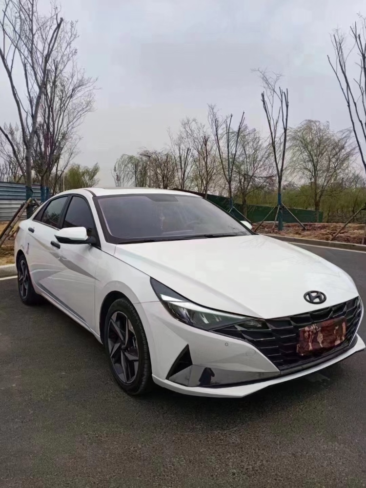 青岛21年现代伊兰特5