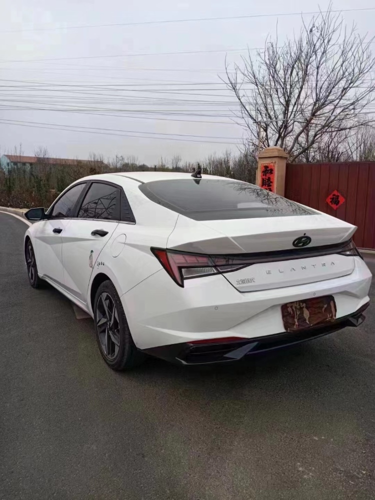 青岛21年现代伊兰特6