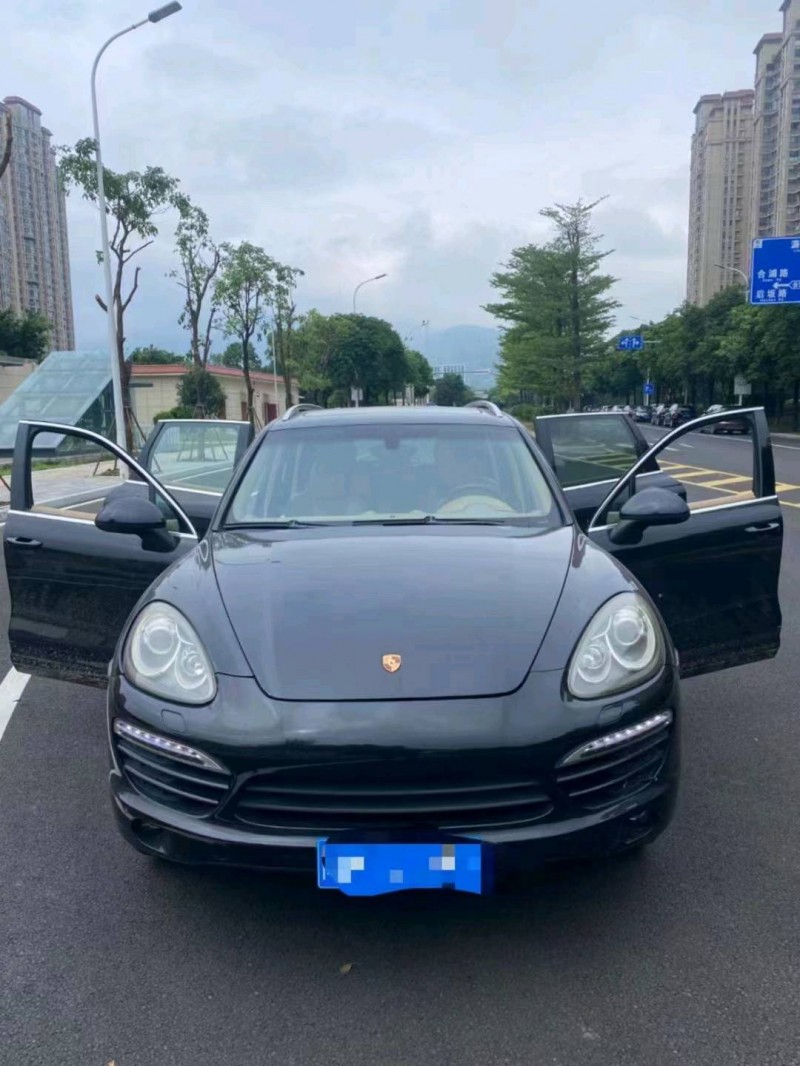 漳州11年保時捷卡宴1