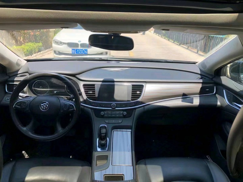 烟台18年别克君越5