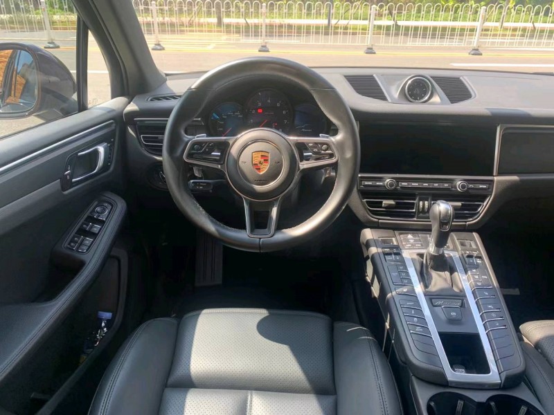廣州20年保時捷Macan7