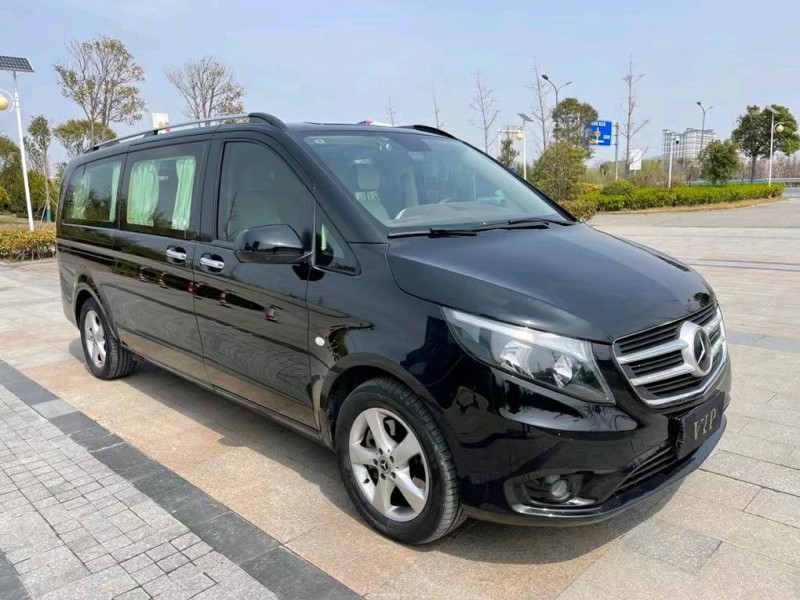 盐城20年奔驰威霆8