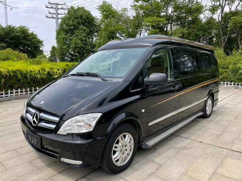 盐城15年奔驰威霆3