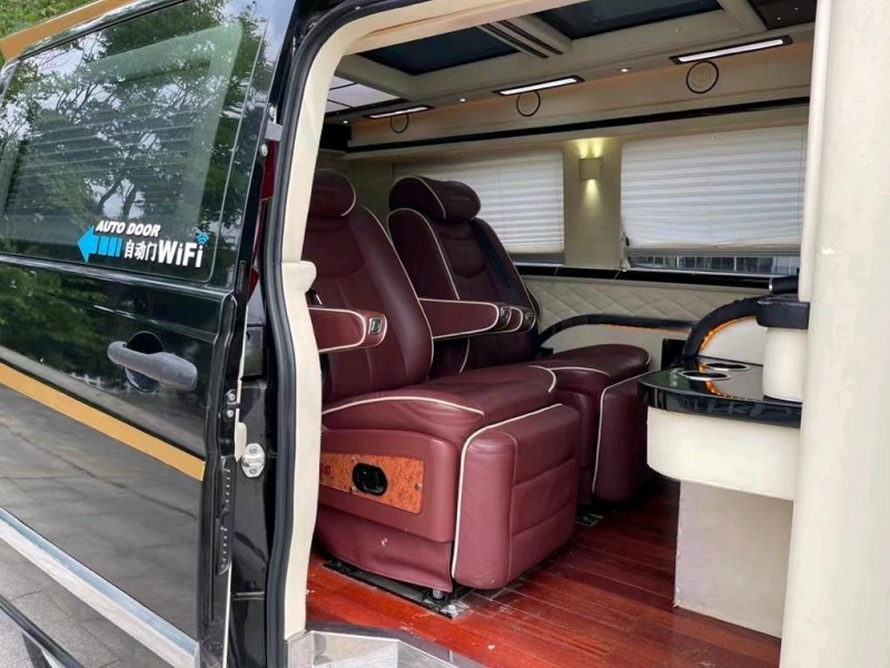 盐城15年奔驰威霆7