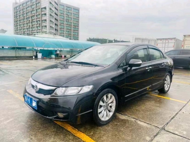 东莞09年本田思域2