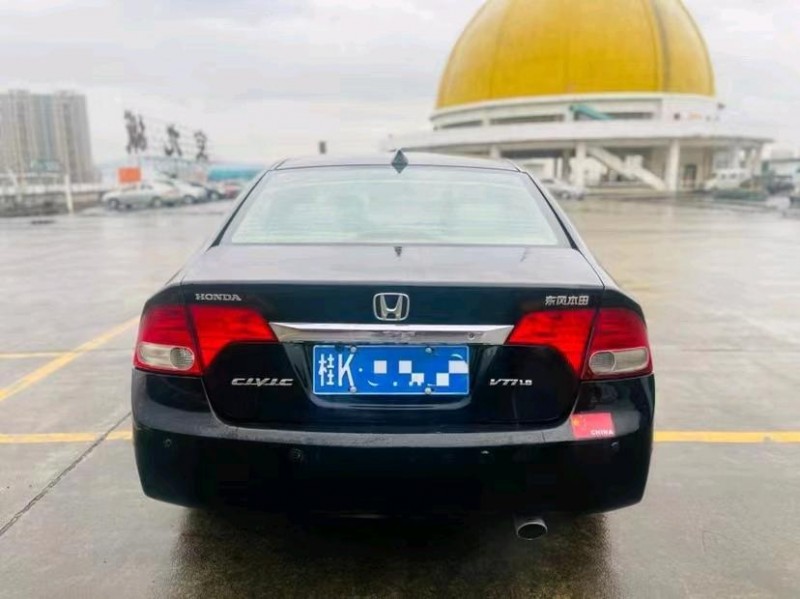 东莞09年本田思域8