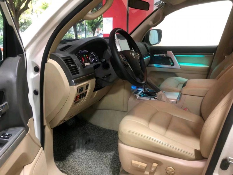 东莞15年丰田兰德酷路泽4