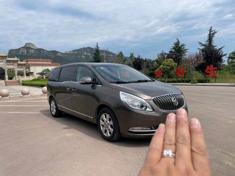烟台17年别克GL83