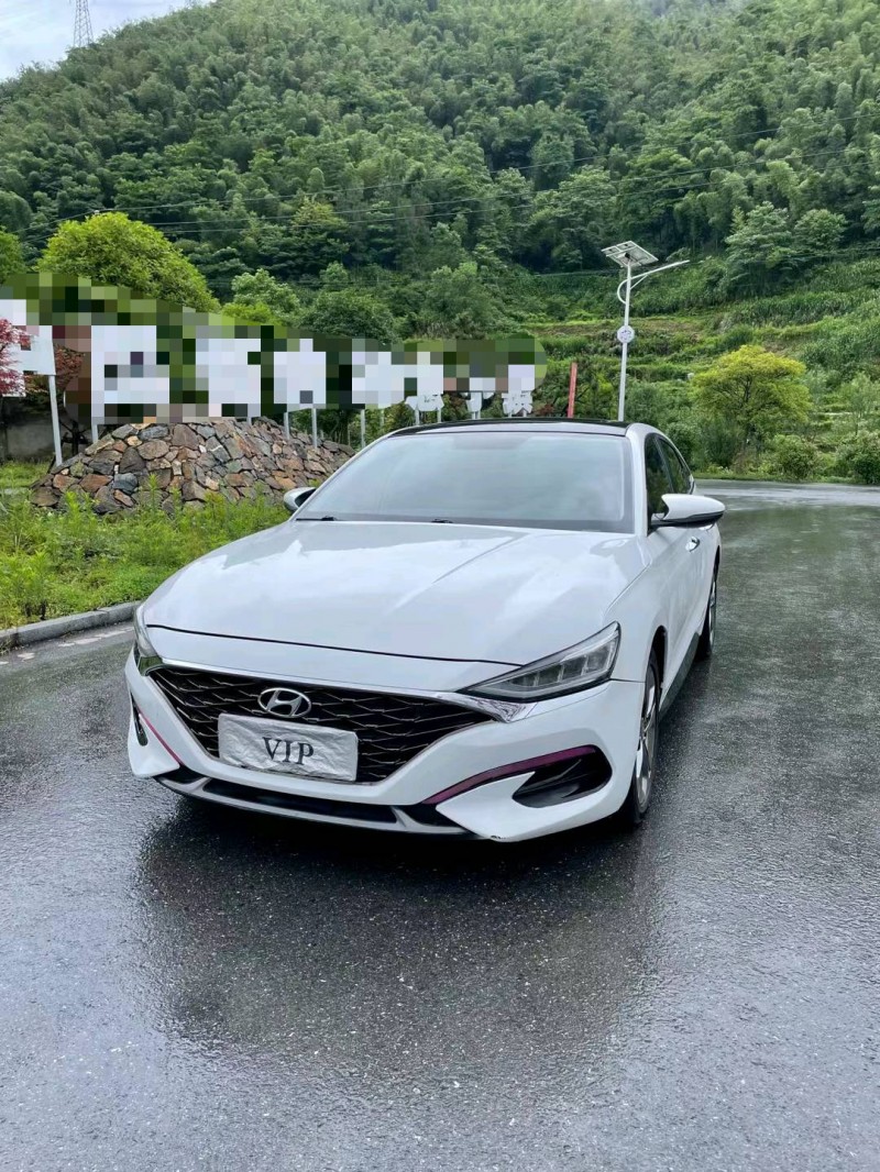 萍鄉20年現代菲斯塔3