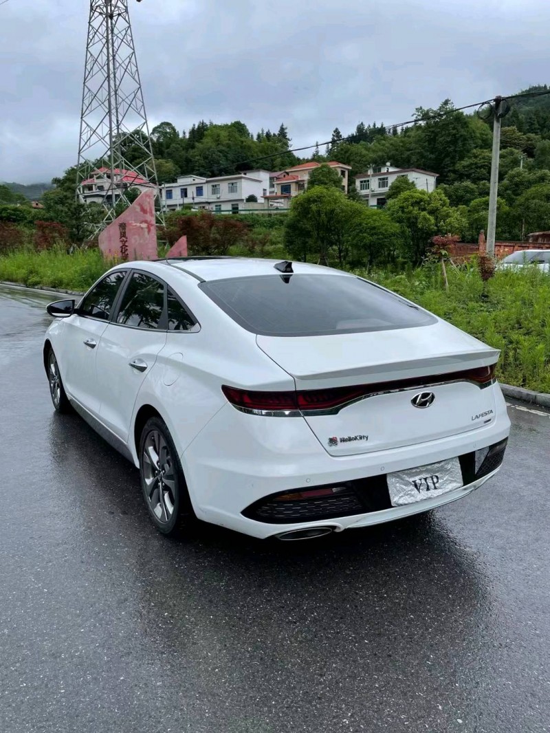 萍鄉20年現代菲斯塔7
