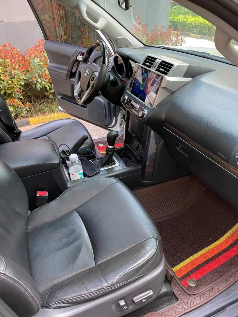 徐州17年丰田普拉多4