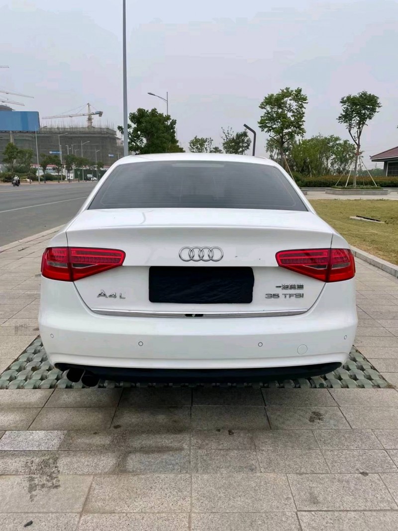 徐州14年奥迪A4L9