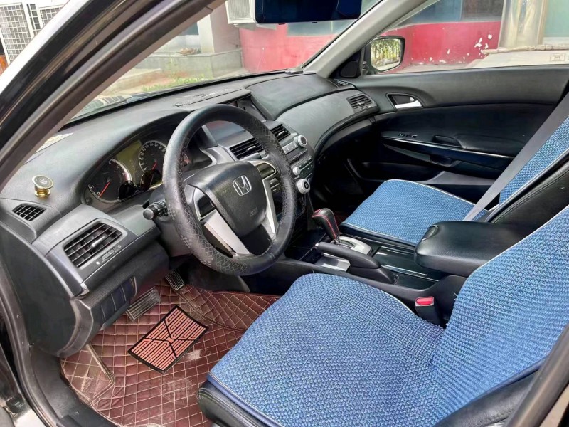 烟台13年本田雅阁4