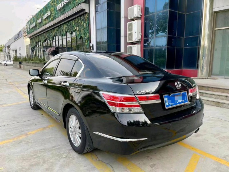 烟台13年本田雅阁5