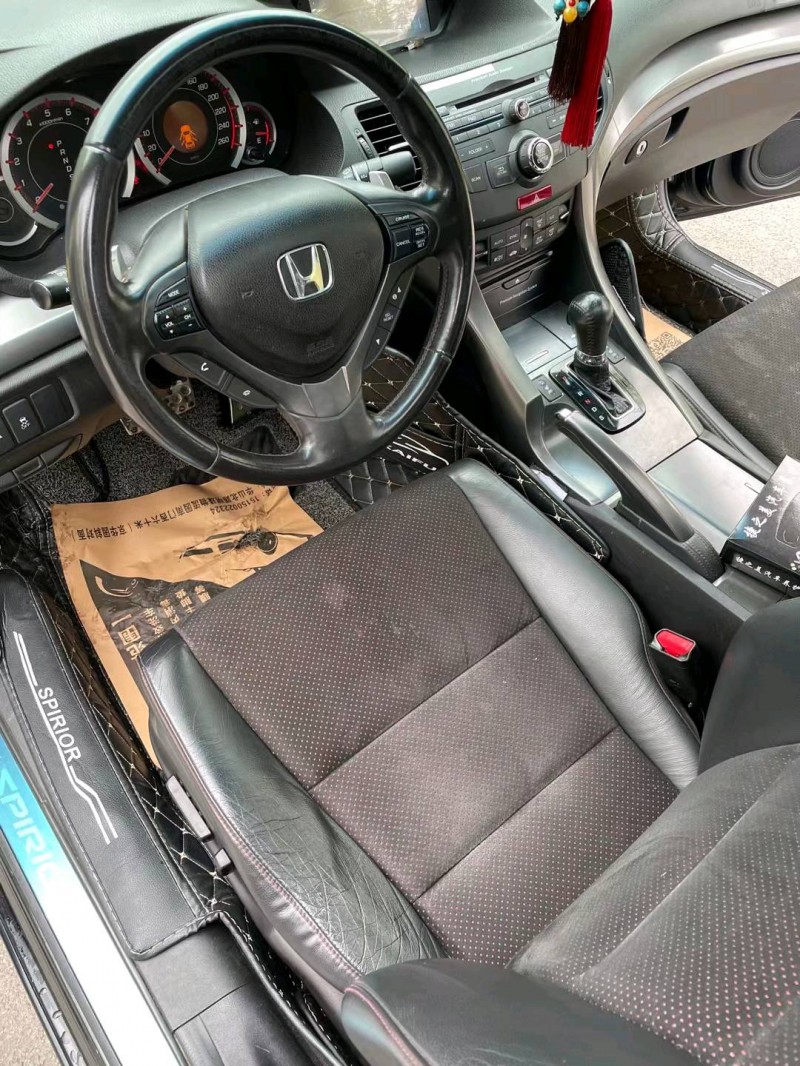 徐州13年本田思铂睿6