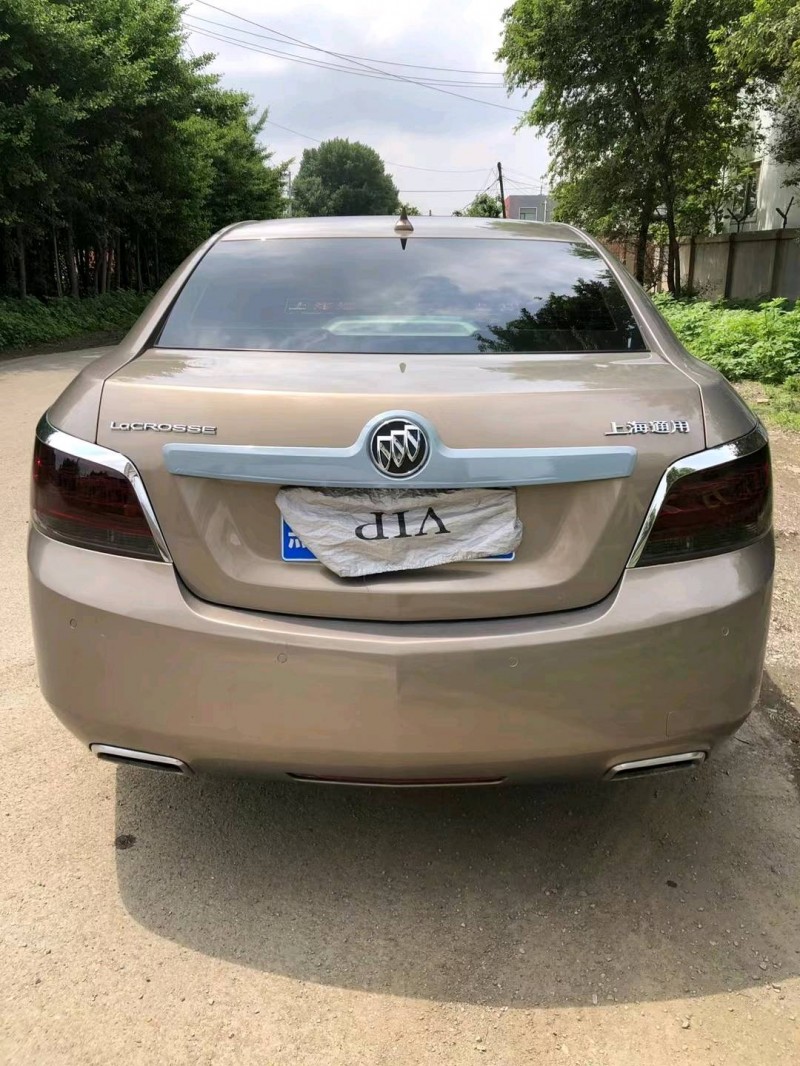 沈阳10年别克君越6