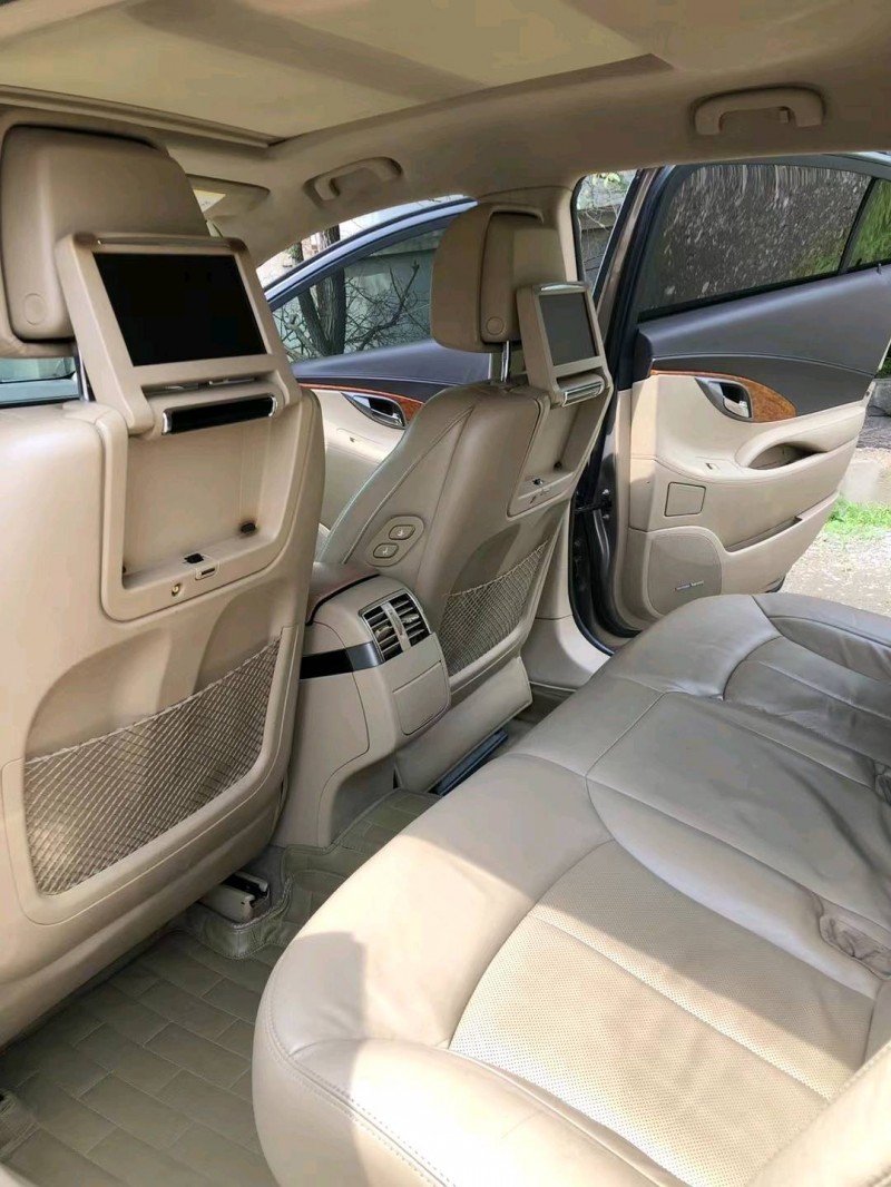 沈阳10年别克君越9