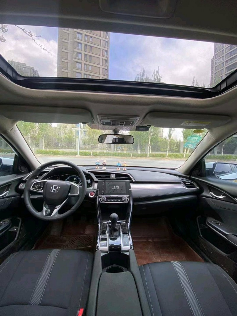 沈阳17年本田思域6