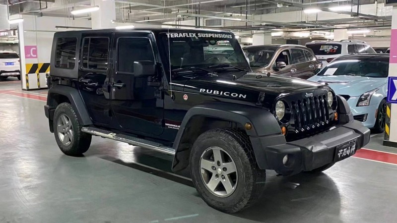 成都11年Jeep牧馬人9