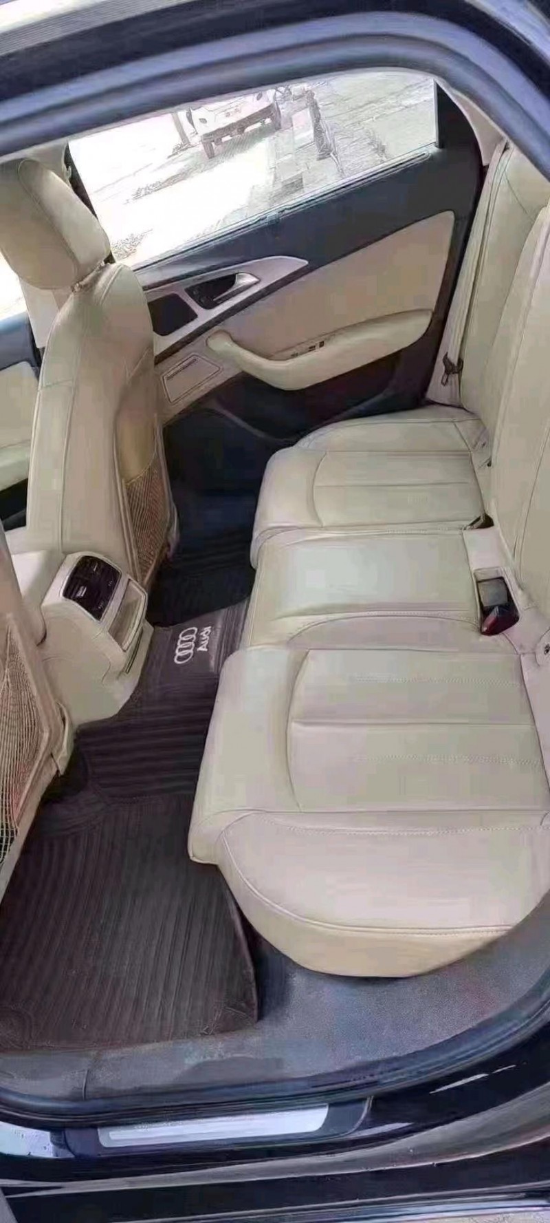 北京13年奥迪A64