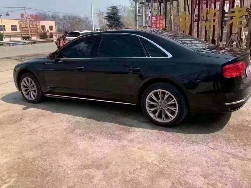 北京12年奥迪A8L3