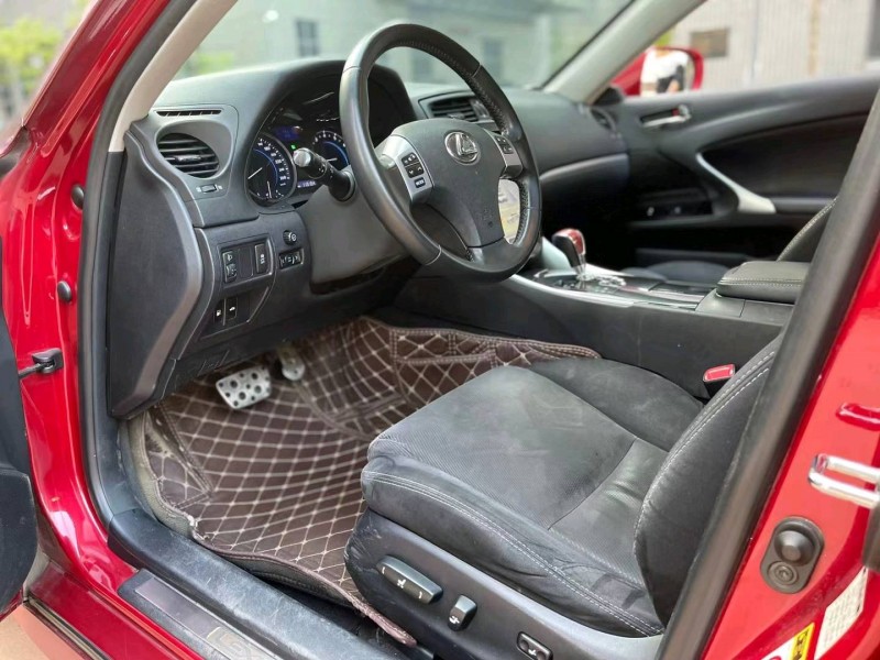 东莞12年雷克萨斯IS4