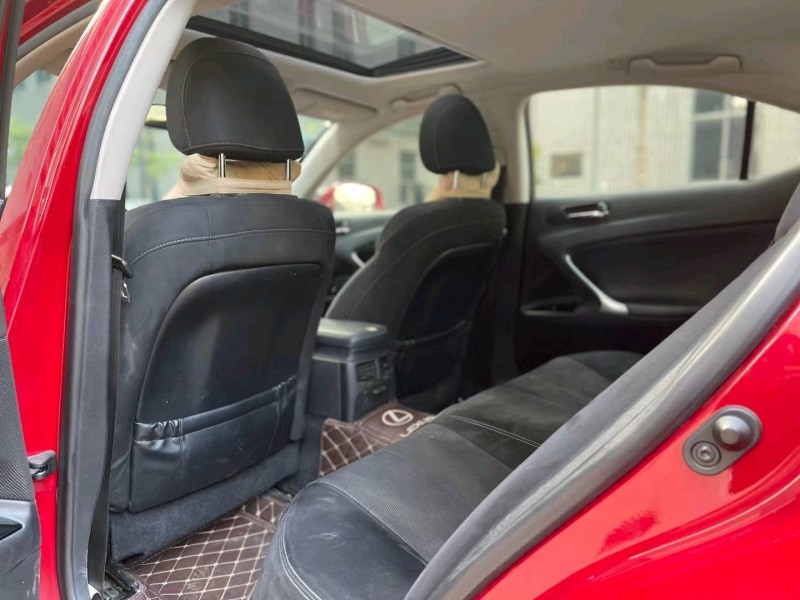 东莞12年雷克萨斯IS6