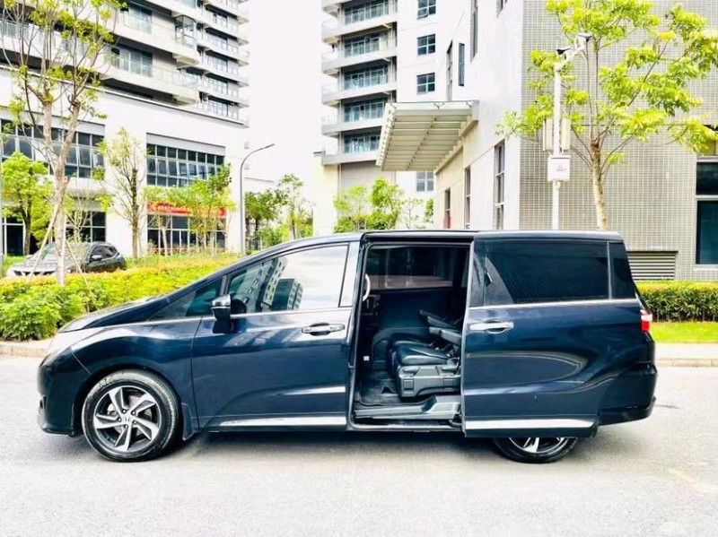 东莞17年本田奥德赛2