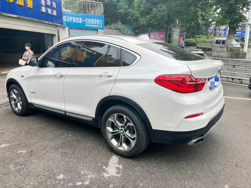 岳陽17年寶馬X44
