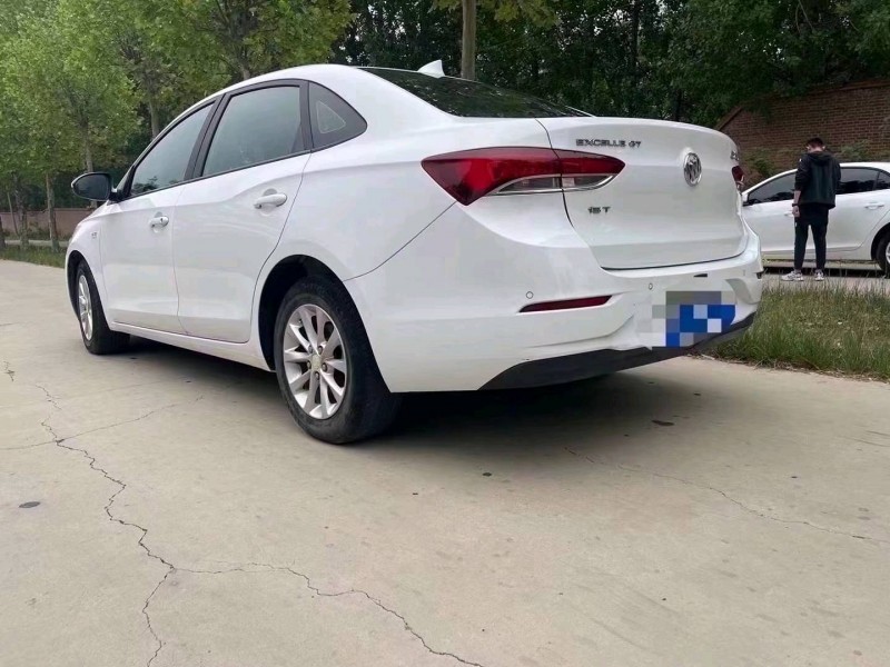 烟台18年别克英朗6