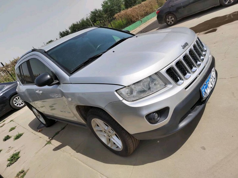 邢臺12年Jeep指南者2