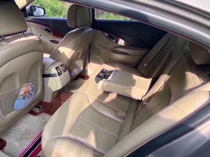 烟台11年别克君越3