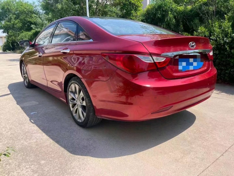 潍坊11年现代索纳塔八4