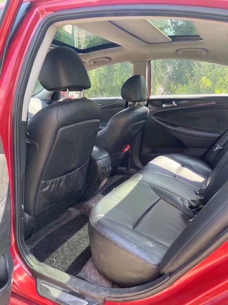 潍坊11年现代索纳塔八5