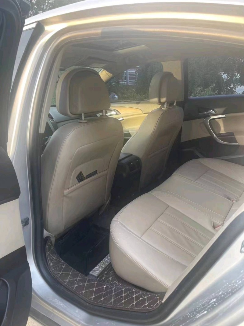 烟台11年别克君威6