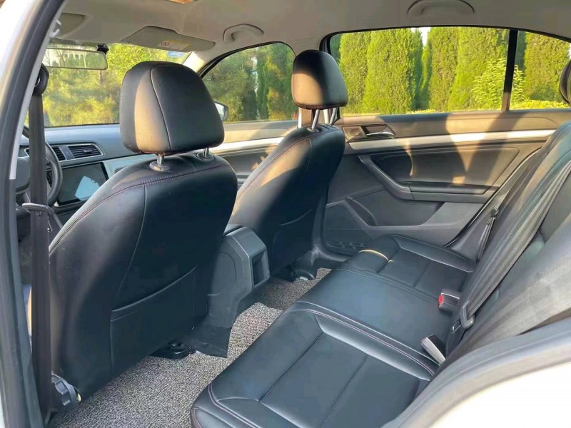 潍坊19年大众朗逸5