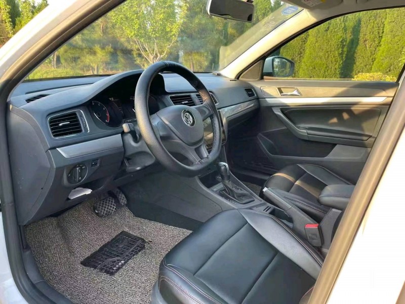 潍坊19年大众朗逸6