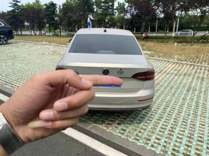 烟台21年大众朗逸6