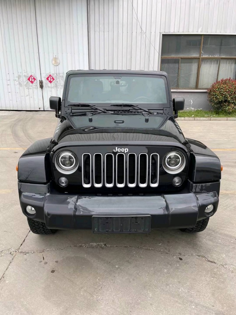 徐州18年Jeep牧馬人1