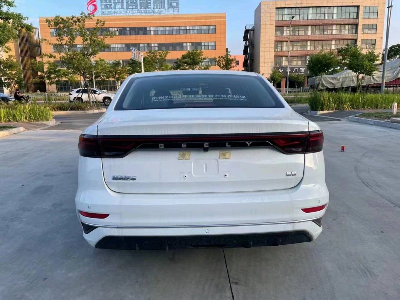 徐州22年吉利帝豪5