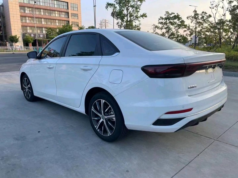 徐州22年吉利帝豪3