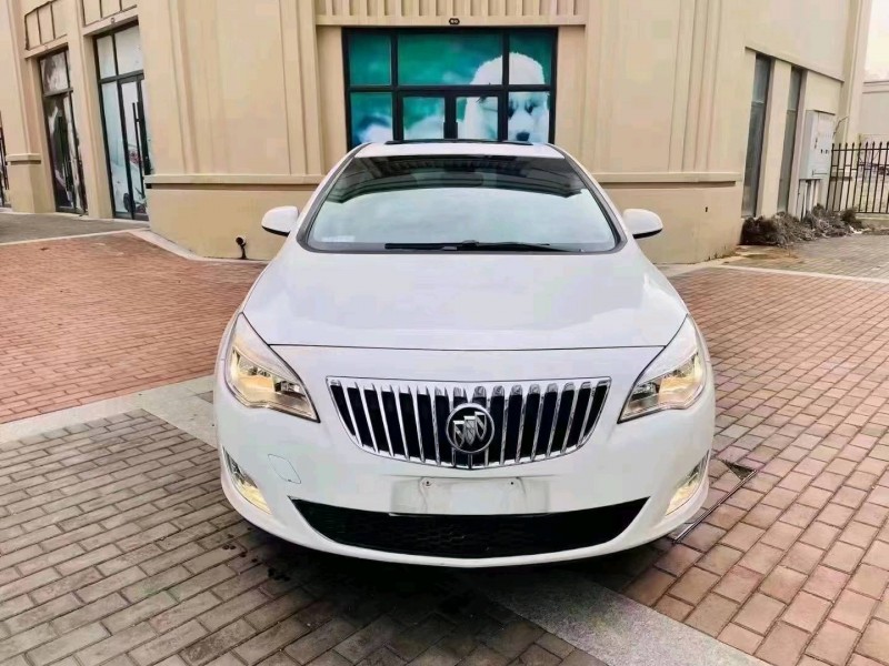 徐州13年别克英朗1