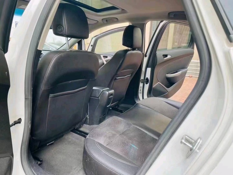 徐州13年别克英朗5