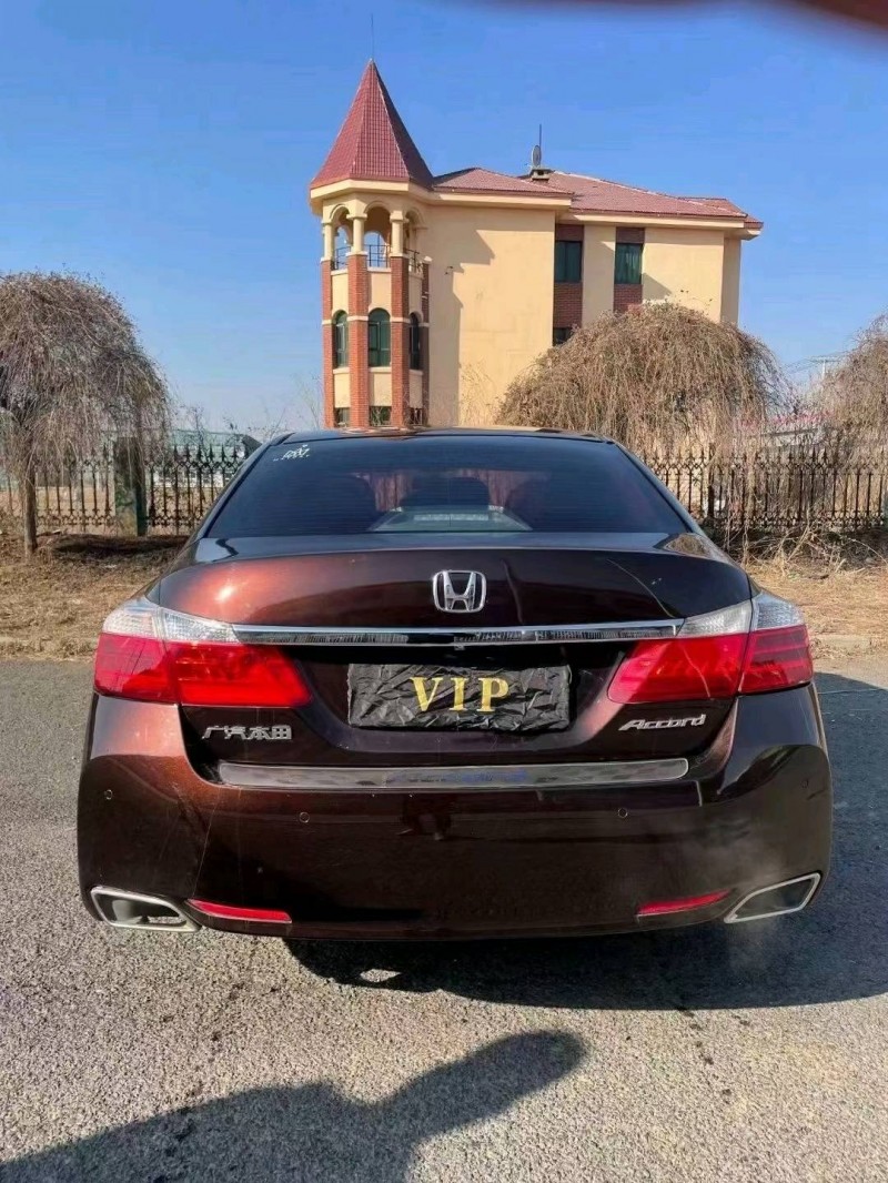 沈阳14年本田雅阁5