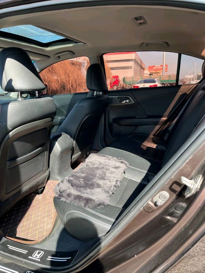 沈阳14年本田雅阁1